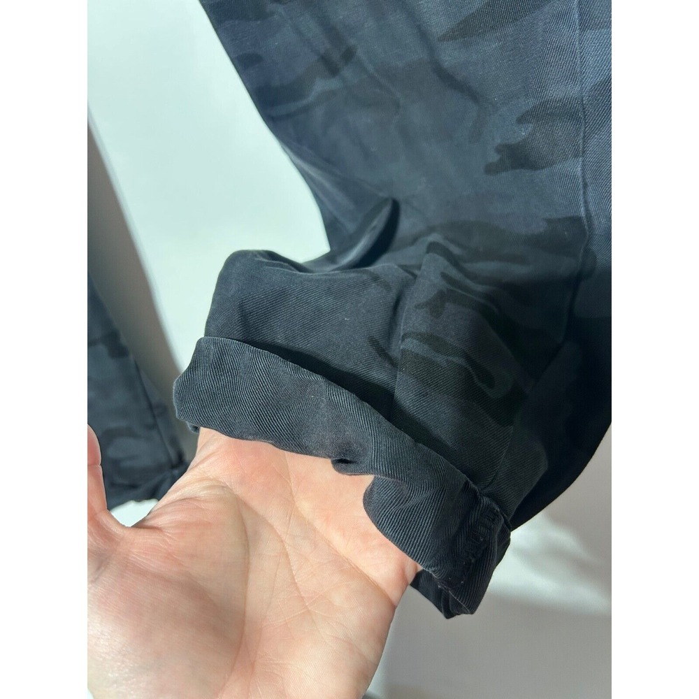 Soft Surroundings Women Size S Black Rila Weekend Camo Ankle Pants 2AV73 - Picture 2 of 8